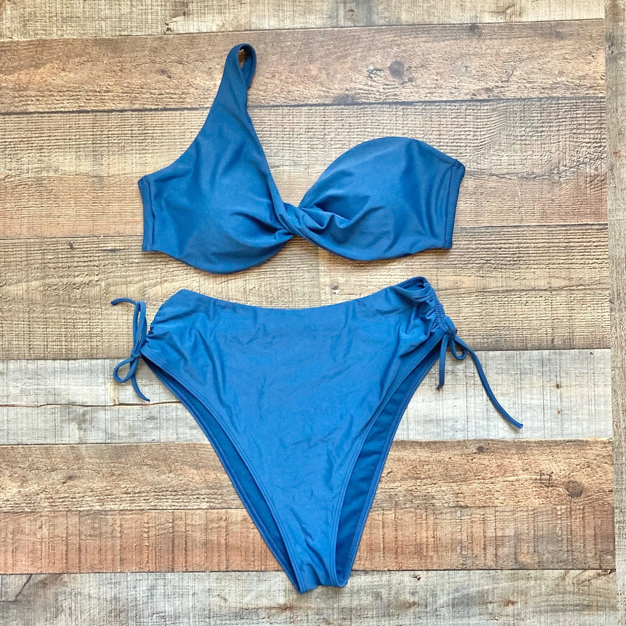 Abercrombie & Fitch Blue Side Ruched Bikini Bottoms- Size XL (we have matching top)