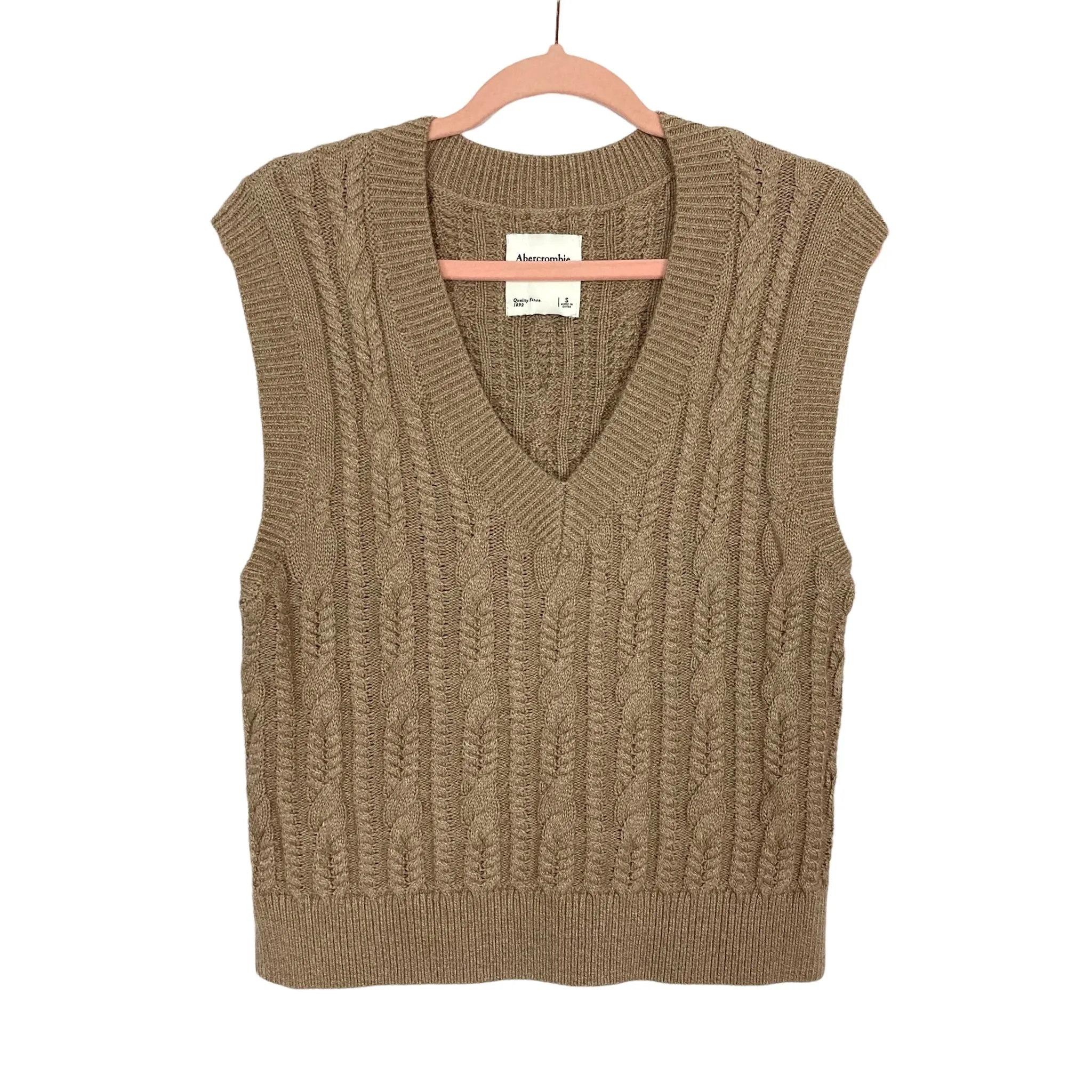 Abercrombie & Fitch Mocha Cable Knit Sweater Vest NWT- Size S