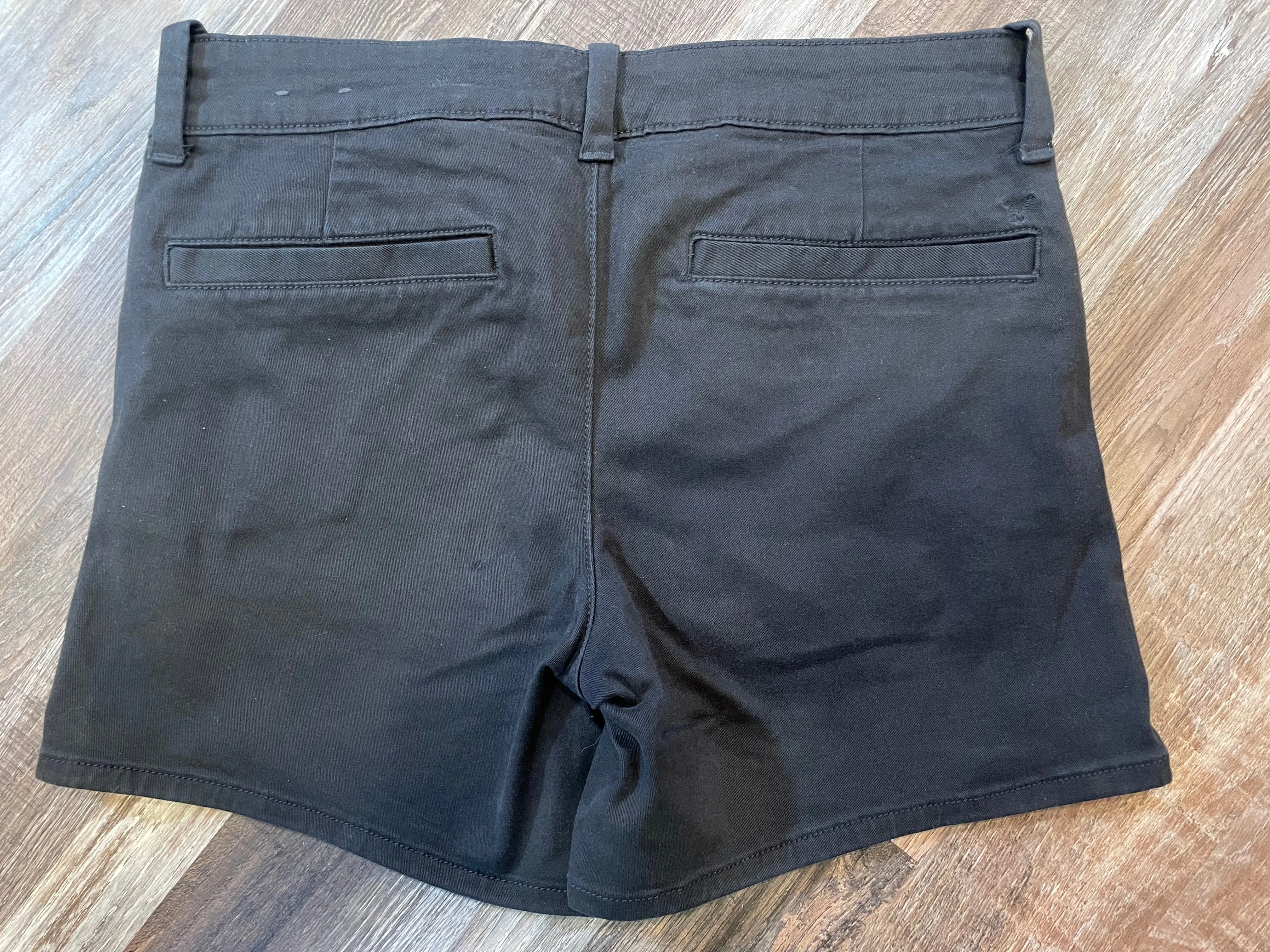 American Eagle Super Stretch AE Twill Midi black Shorts size 6