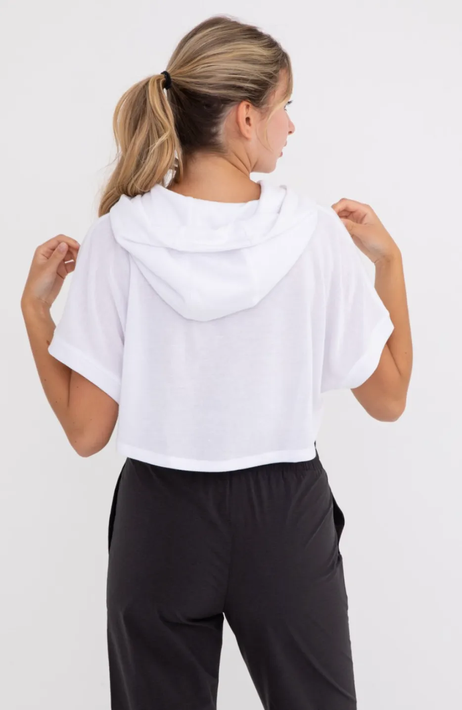 Cropped Short Sleeve Hoodie Pullover