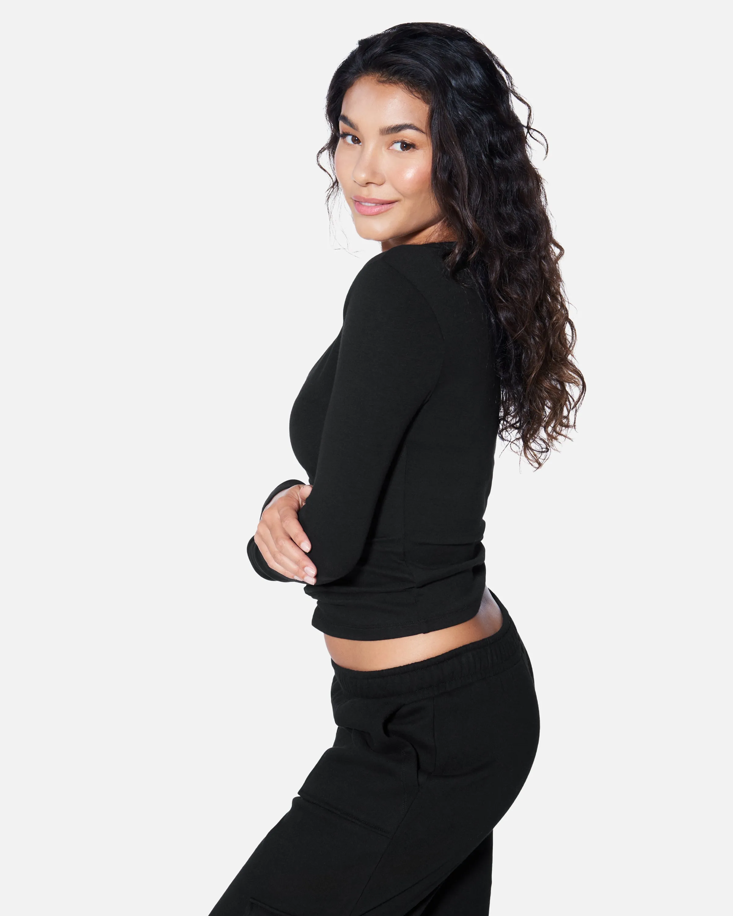 ESSENTIAL RUCHED LONG SLEEVE TOP