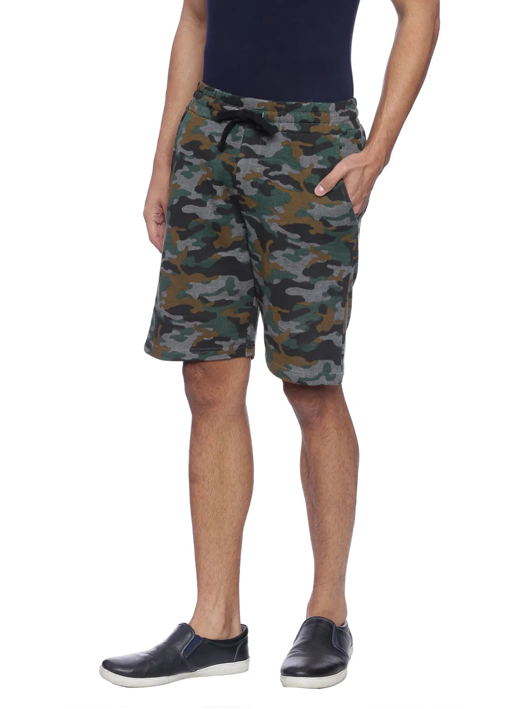 Masculino Latino Olive Green Shorts