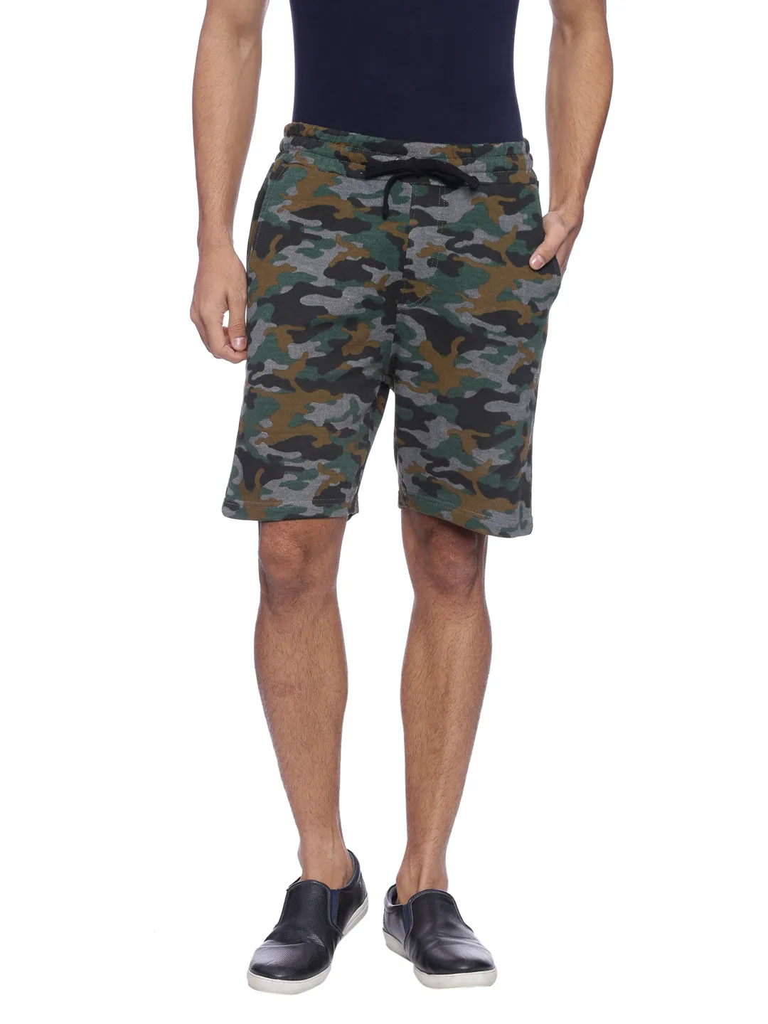 Masculino Latino Olive Green Shorts