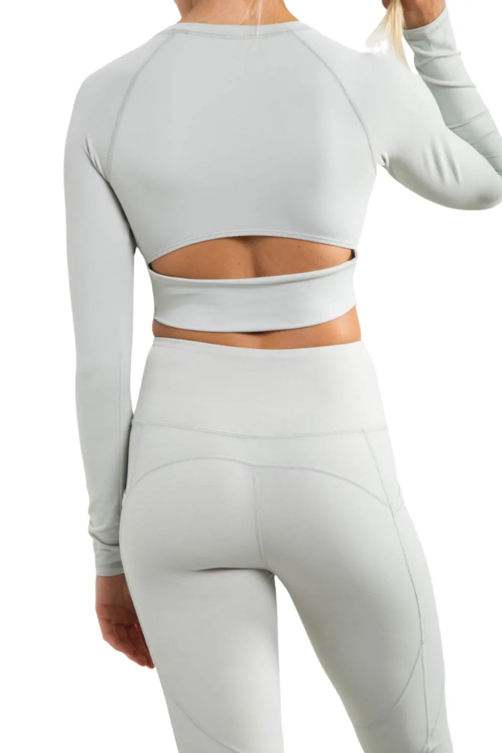 Mono B Newport Cutout Back Long-Sleeve Crop Top AT-A0840