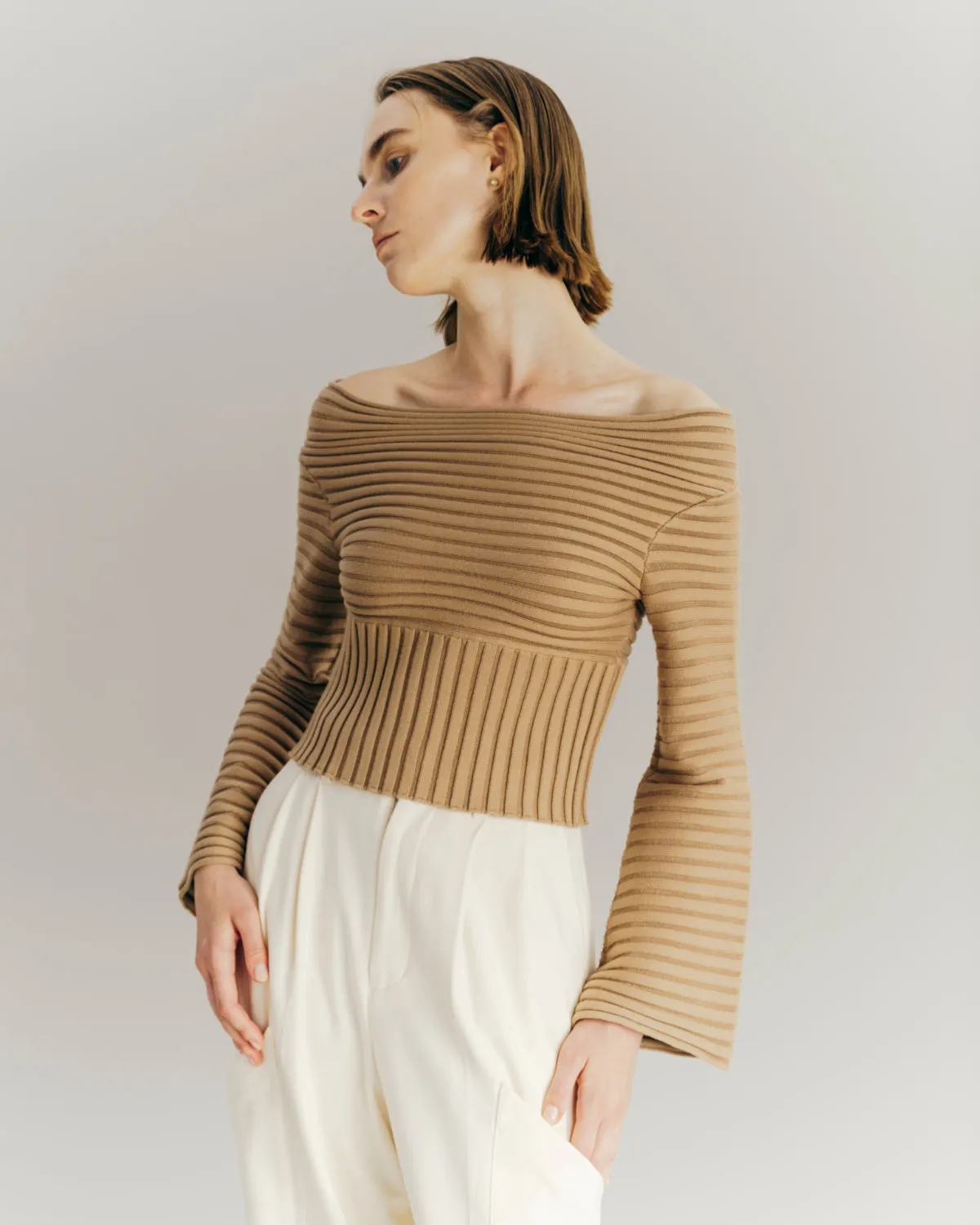 Off shoulder Panel knit tops