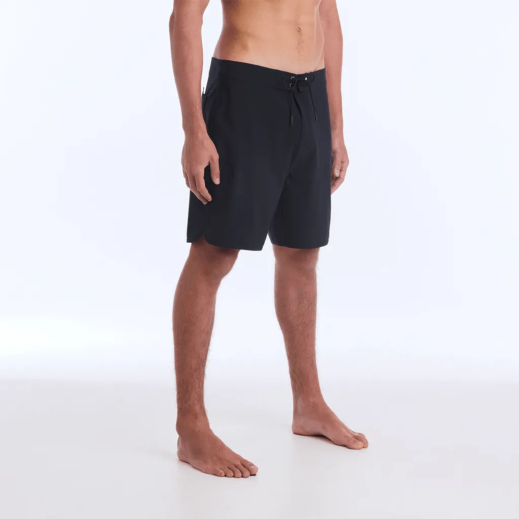 SOLID SCALLOP 83 FIT 18" BOARDSHORT